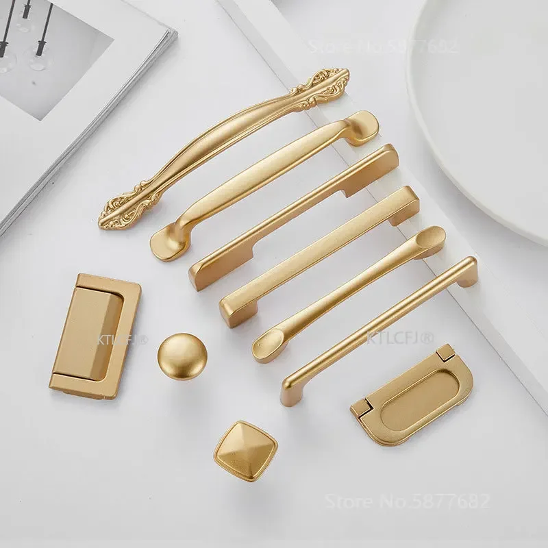 キッチン食器棚ノブスクエア U タイプゴールドキャビネット引 - Furniture Hardware Gold のレビューと価格
